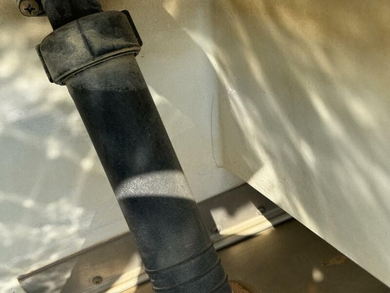 1994 Chaparral Signature 27 Cabin Cruiser