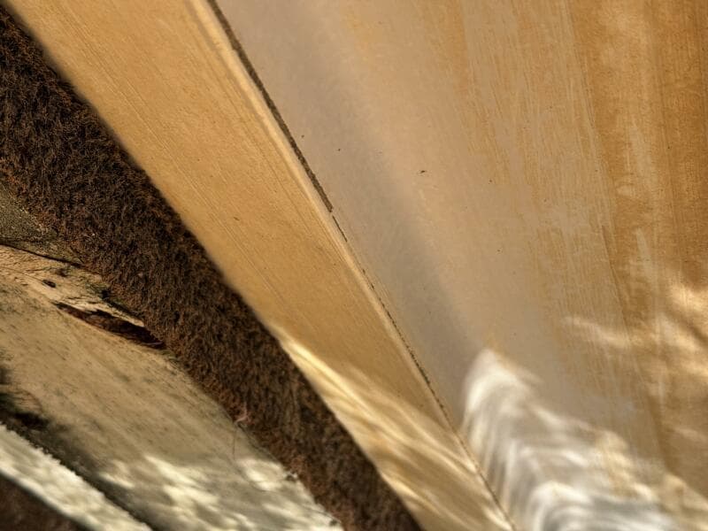 1994 Chaparral Signature 27 Cabin Cruiser