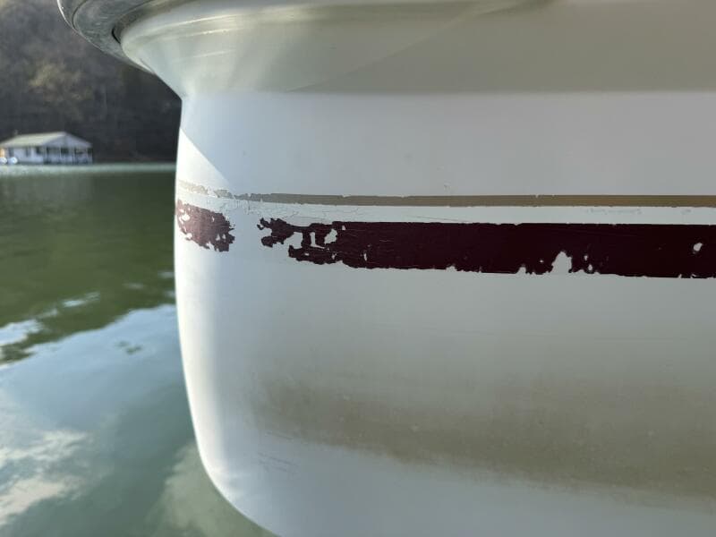 1994 Chaparral Signature 27 Cabin Cruiser