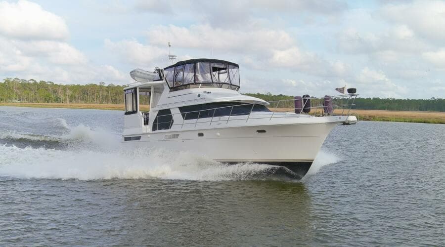 1997 44 Carver 445 Zodiac Gypsea Bow