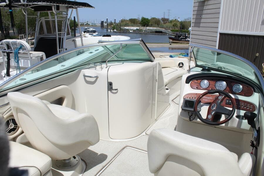 2008 Sea Ray 240 Sundeck