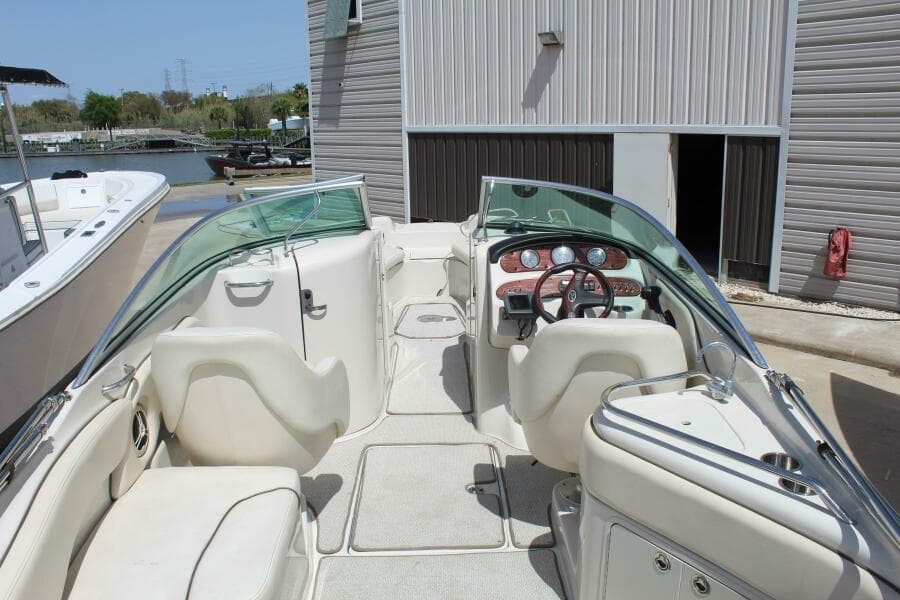 2008 Sea Ray 240 Sundeck