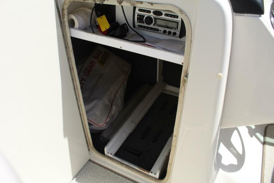 2008 Sea Ray 240 Sundeck