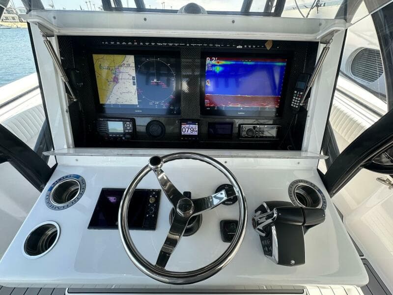 2019 SeaHunter 39 CC - CHIRON39