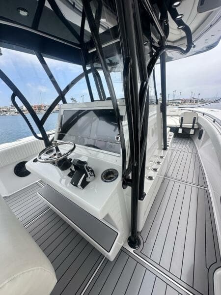 2019 SeaHunter 39 CC - CHIRON39
