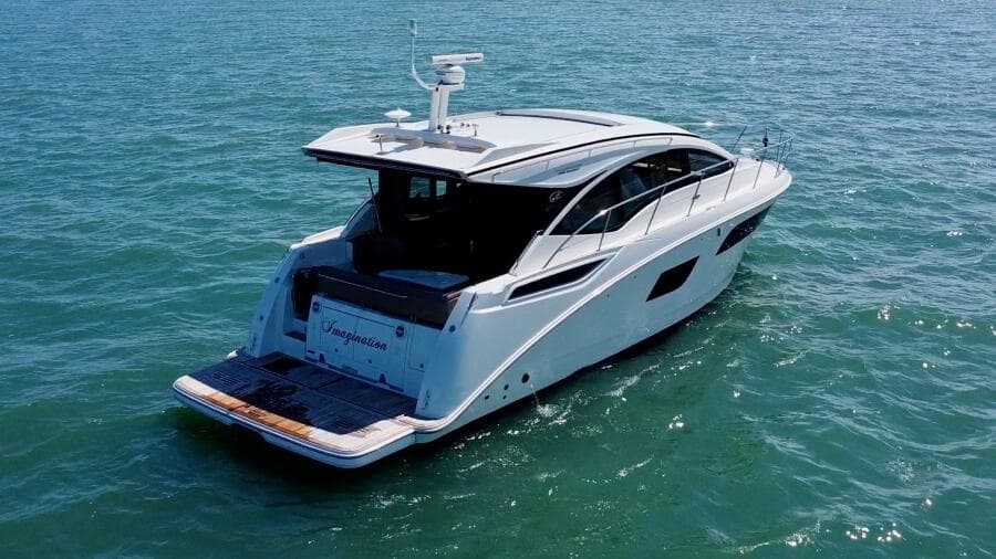 2017 Sea Ray 400 Sundancer