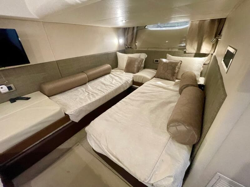 2017 Sea Ray 400 Sundancer