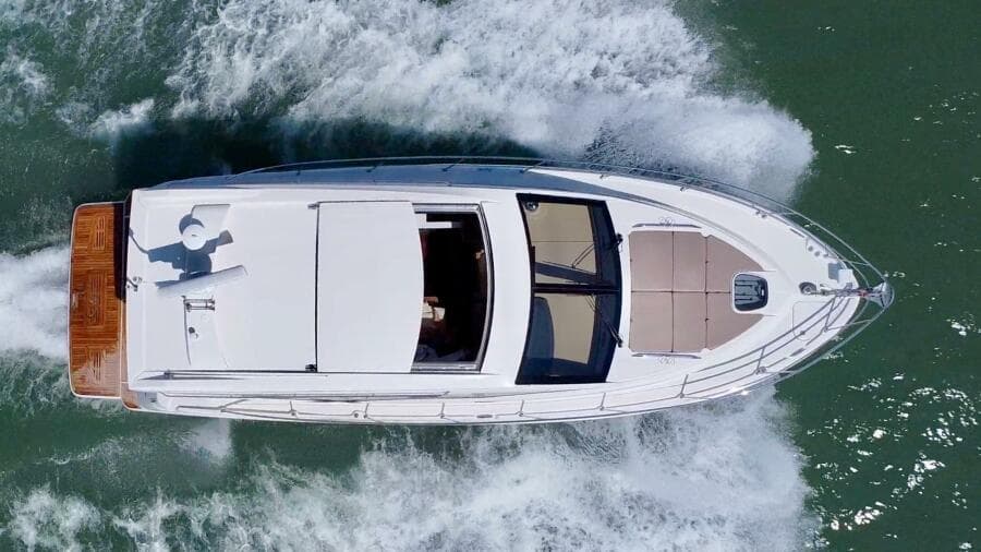 2017 Sea Ray 400 Sundancer