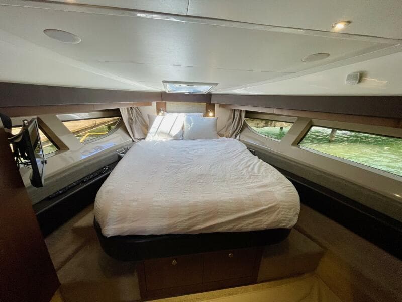 2017 Sea Ray 400 Sundancer