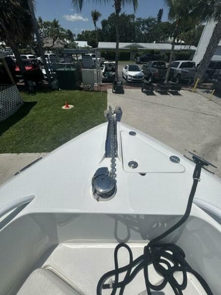 2007 Everglades 240CC