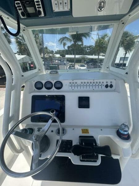 2007 Everglades 240CC