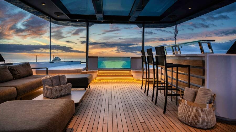 2028 Ocean King DUCALE 120