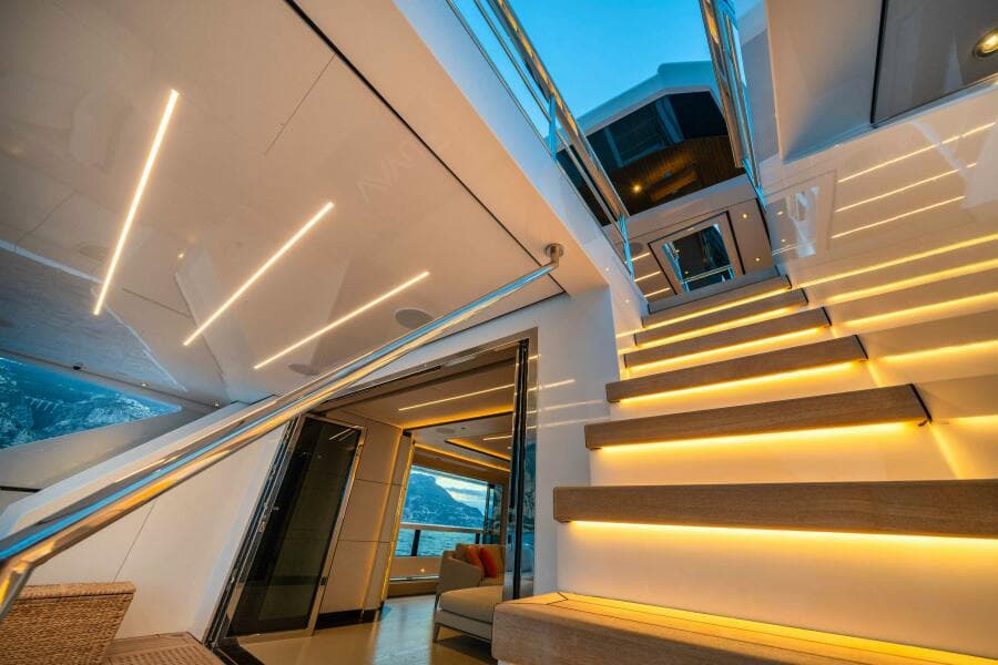 2028 Ocean King DUCALE 120