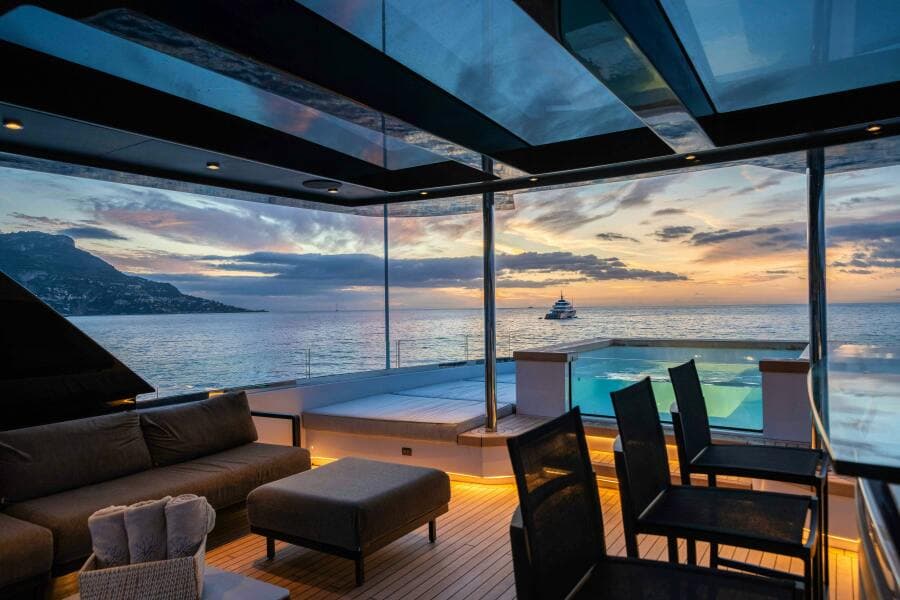 2028 Ocean King DUCALE 120