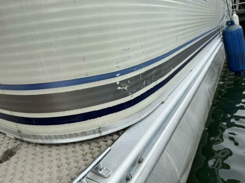 2002 Bennington 257L Pontoon Boat