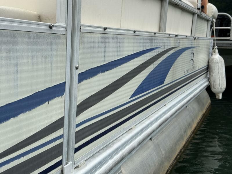 2002 Bennington 257L Pontoon Boat