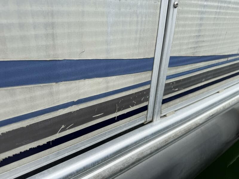 2002 Bennington 257L Pontoon Boat