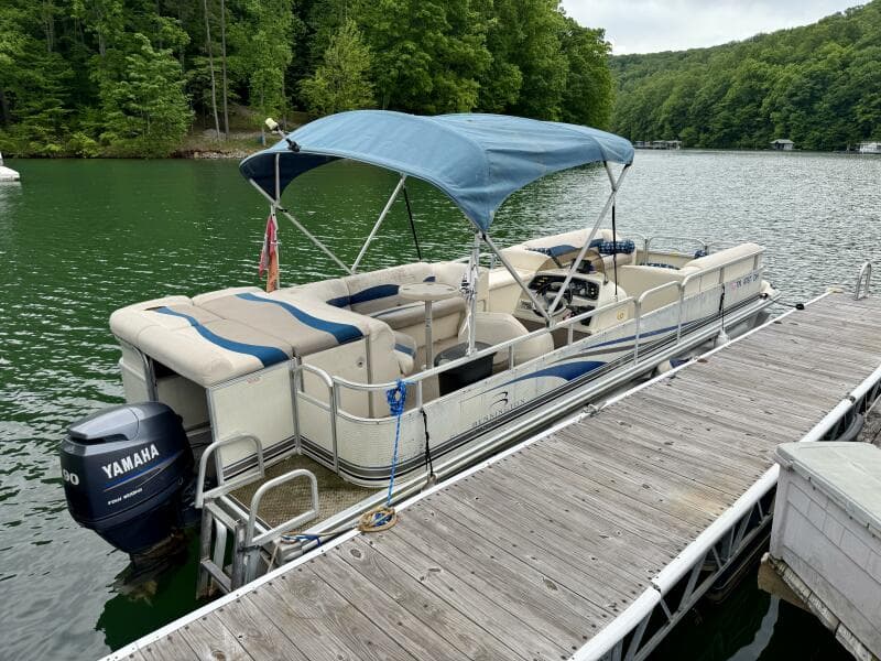 2002 Bennington 257L Pontoon Boat