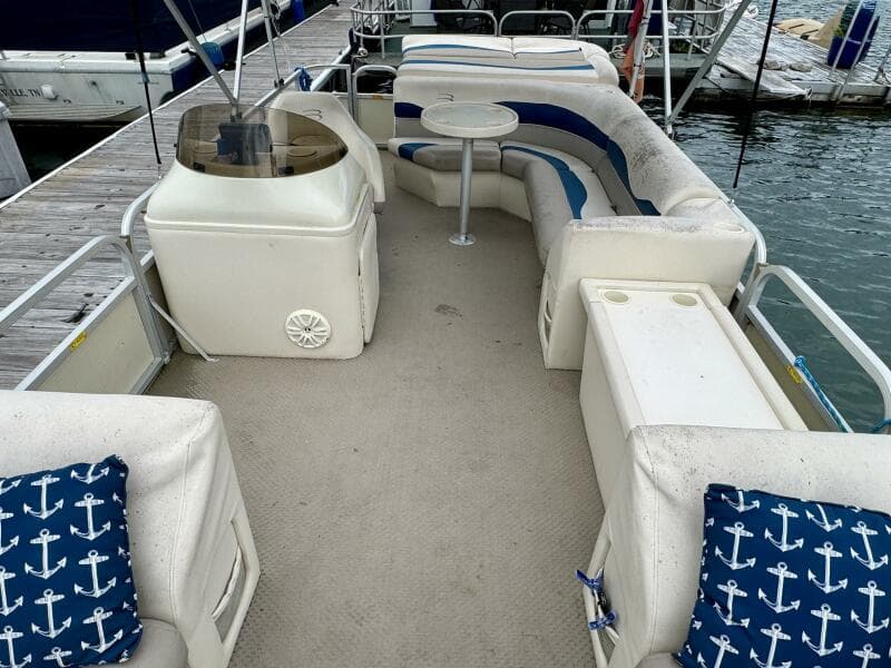 2002 Bennington 257L Pontoon Boat