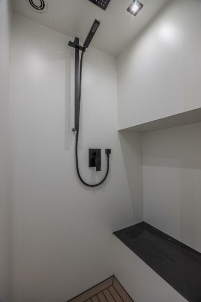 2023 Vanquish Yachts VQ58