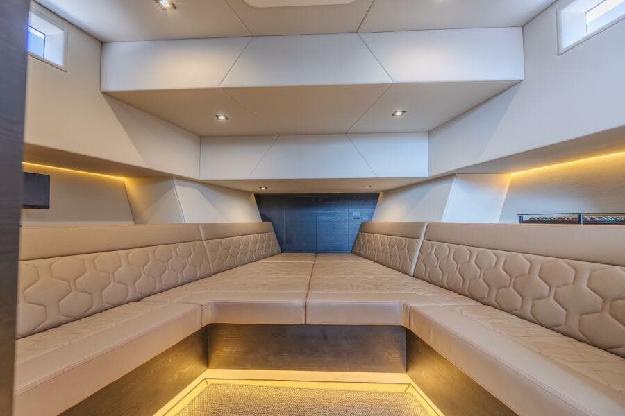 2023 Vanquish Yachts VQ58