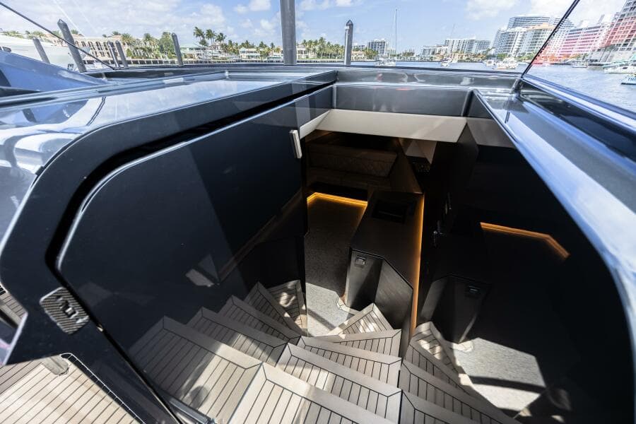 2023 Vanquish Yachts VQ58