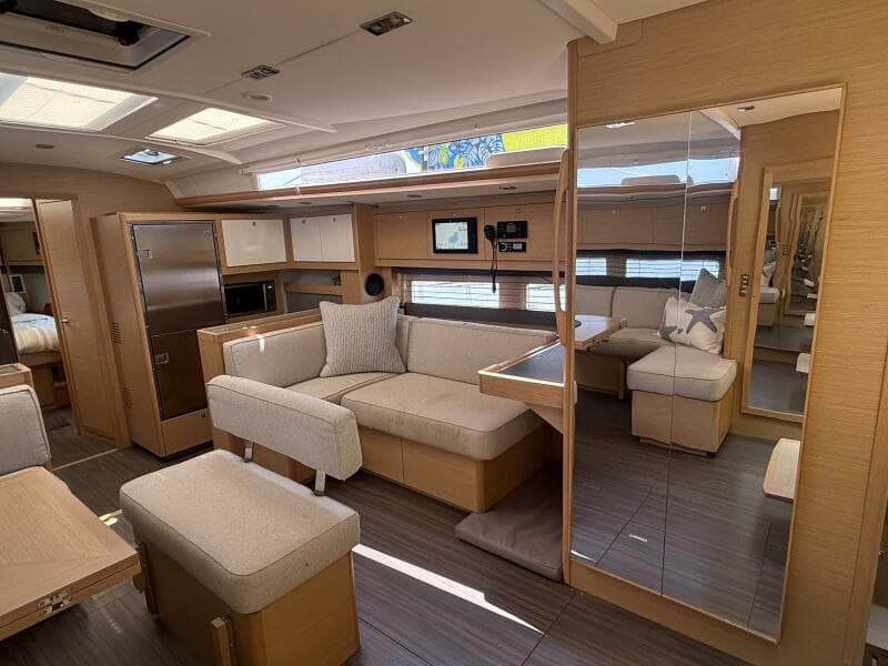 2022 Dufour 530 Ocean Version