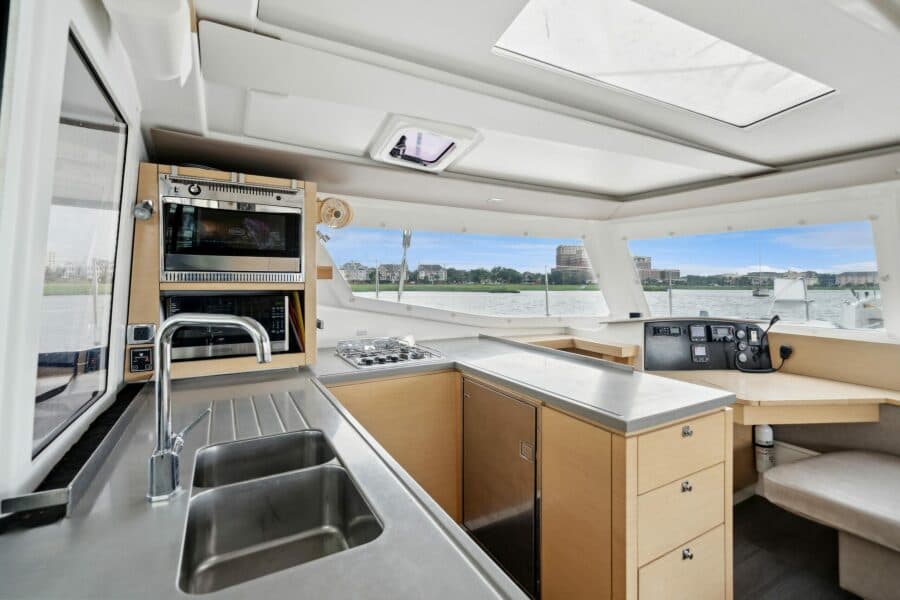 2014 Fountaine Pajot  - Photo 45