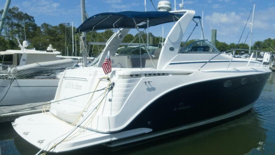 2005 Rinker 390