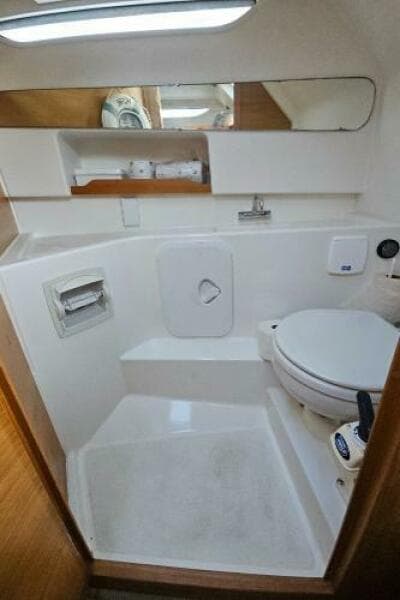 2020 Nimbus Weekender 9