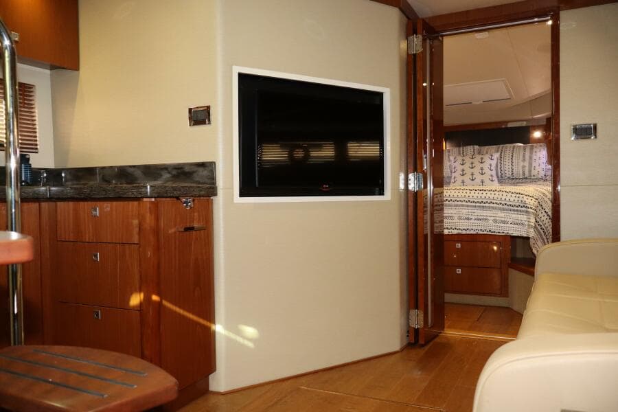 2015 Sea Ray 410 Sundancer- SOMEDAY- Salon
