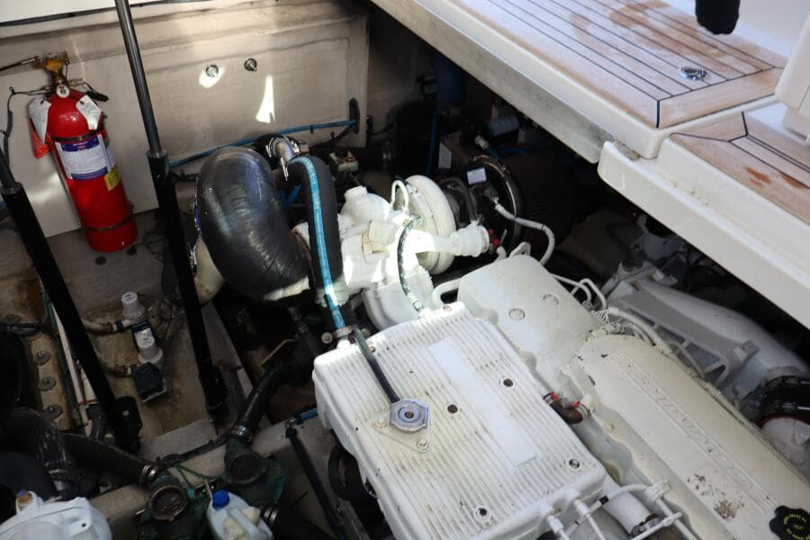 2015 Sea Ray 410 Sundancer- SOMEDAY- Engine Room