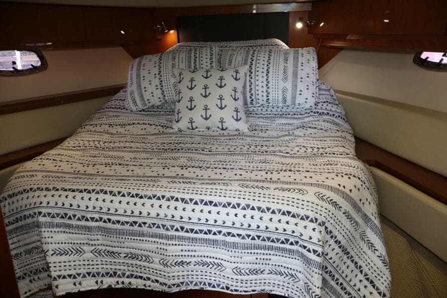 2015 Sea Ray 410 Sundancer- SOMEDAY- Master Stateroom