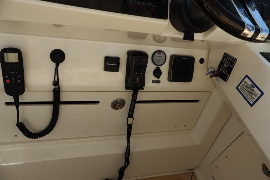 2015 Sea Ray 410 Sundancer- SOMEDAY- Helm