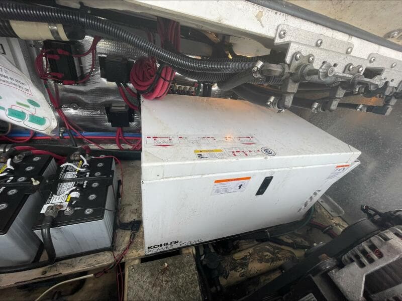 2007 Regal 3360 Window Express