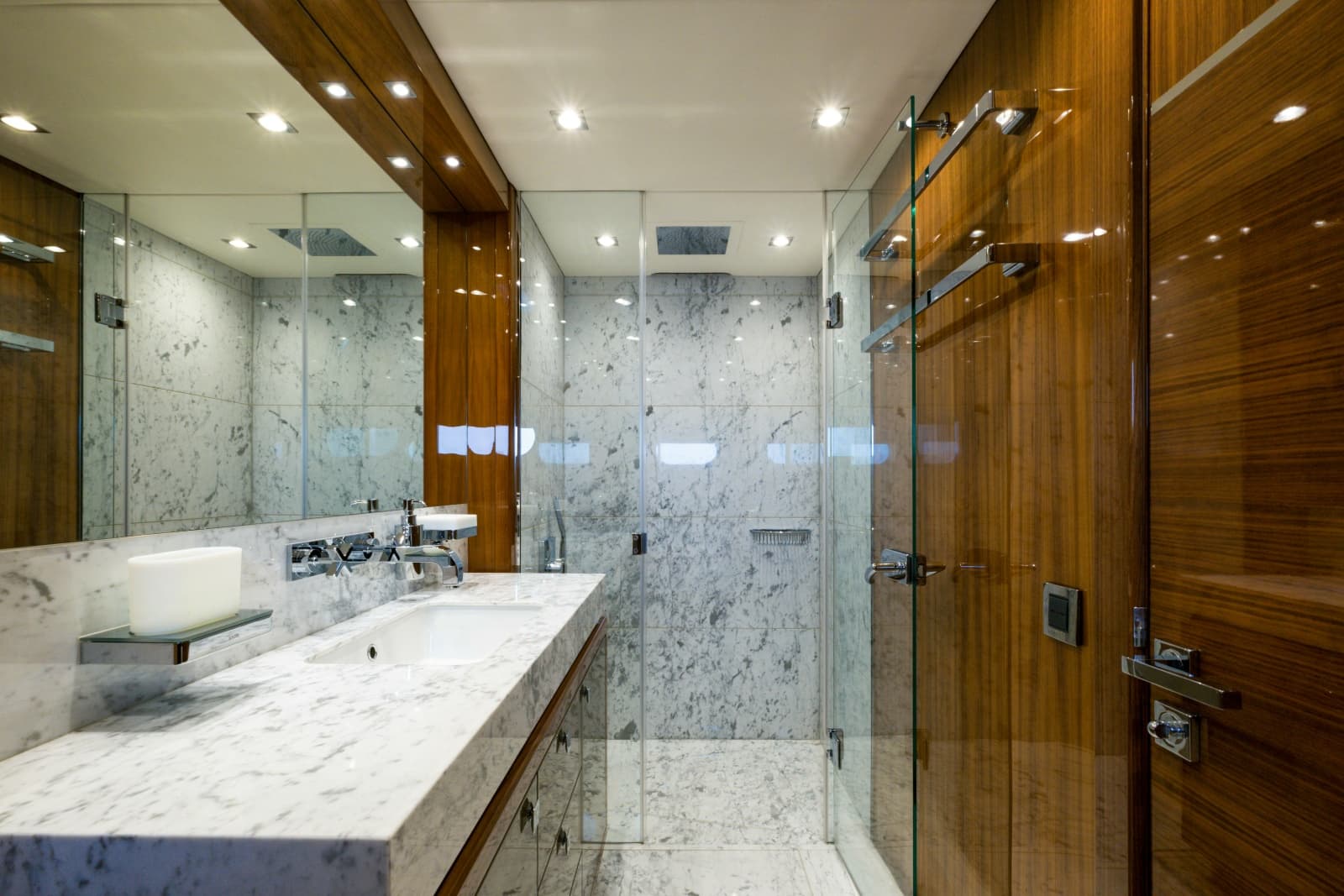 2018 Sunseeker Sunseeker 116 Yacht