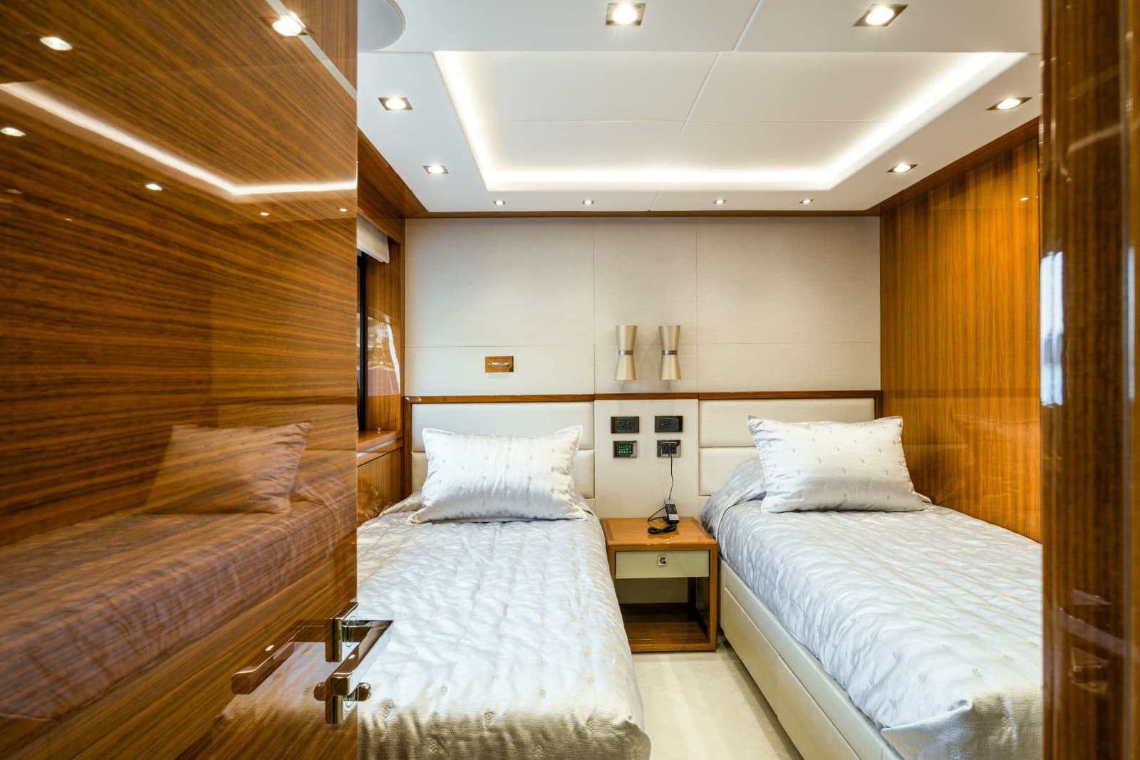 2018 Sunseeker Sunseeker 116 Yacht