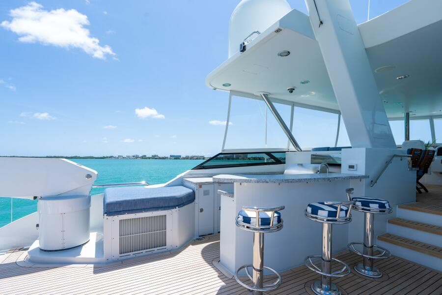Flybridge Bar