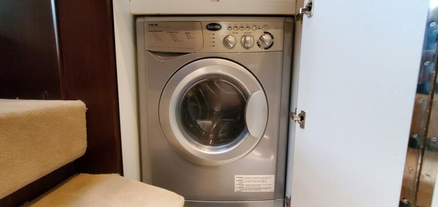 2014 Fairline Squadron 65