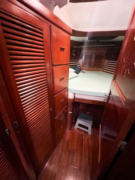 1986 Tayana Vancouver 42