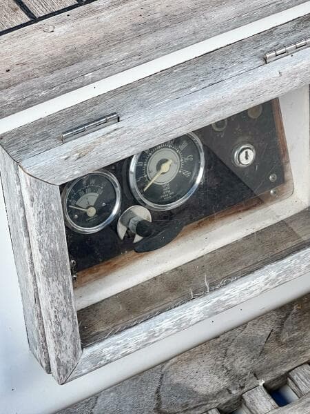 1986 Tayana Vancouver 42