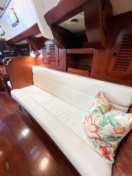 1986 Tayana Vancouver 42