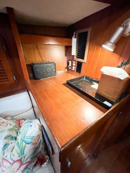 1986 Tayana Vancouver 42