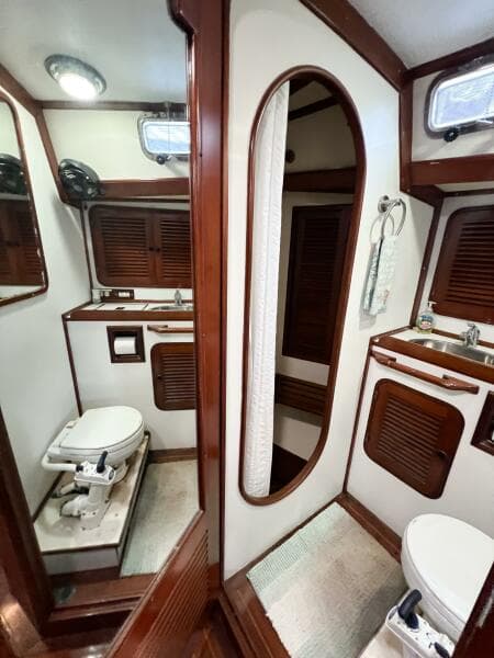 1986 Tayana Vancouver 42