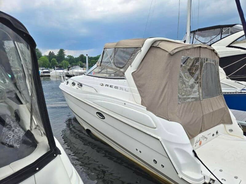 2003 Regal 2860 Commodore