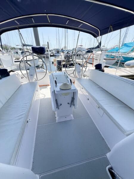 2019 Catalina 425