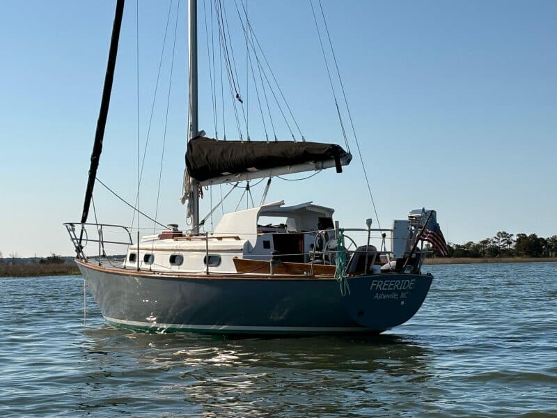 1985 Cape Dory  - Photo 1