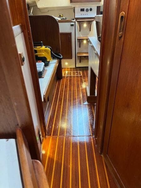 1985 Cape Dory  - Photo 51