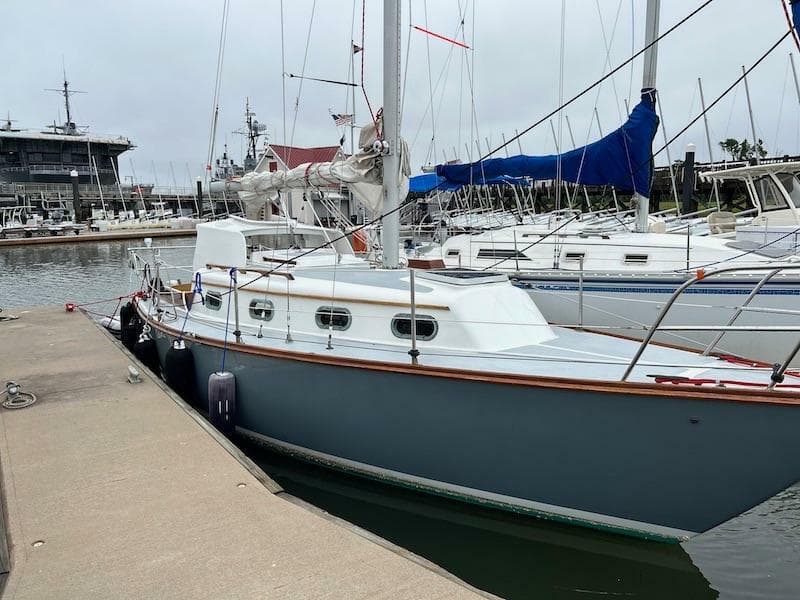 1985 Cape Dory  - Photo 3