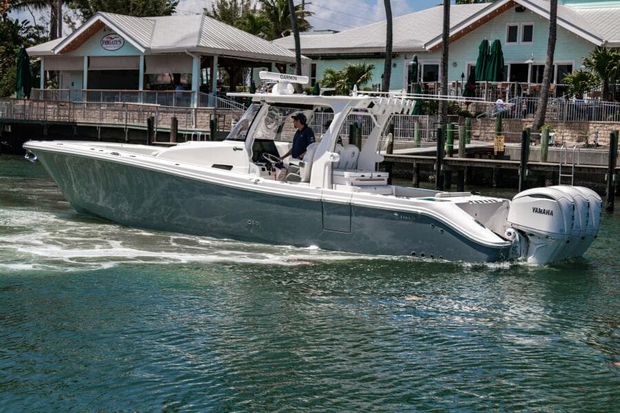 2025 Edgewater 370CC